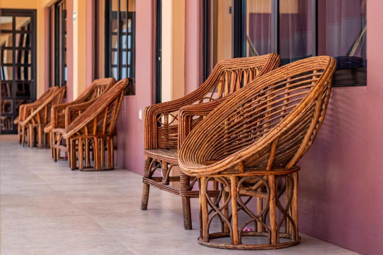 פוארטו אסקונדידו Hotel El Mirador מראה חיצוני תמונה