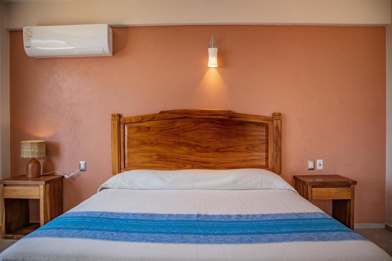 פוארטו אסקונדידו Hotel El Mirador מראה חיצוני תמונה