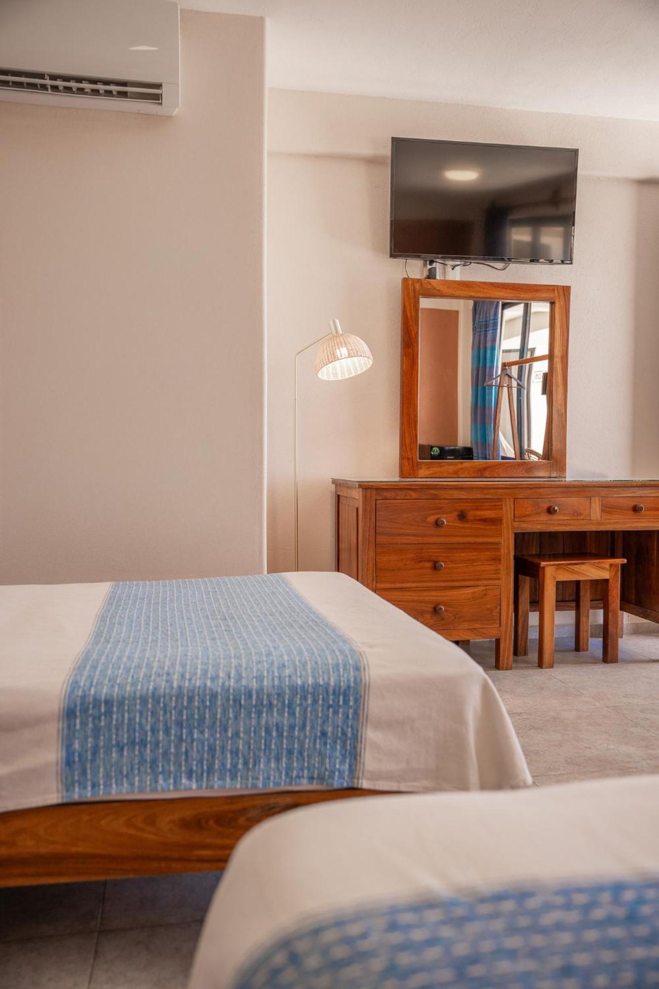 פוארטו אסקונדידו Hotel El Mirador מראה חיצוני תמונה