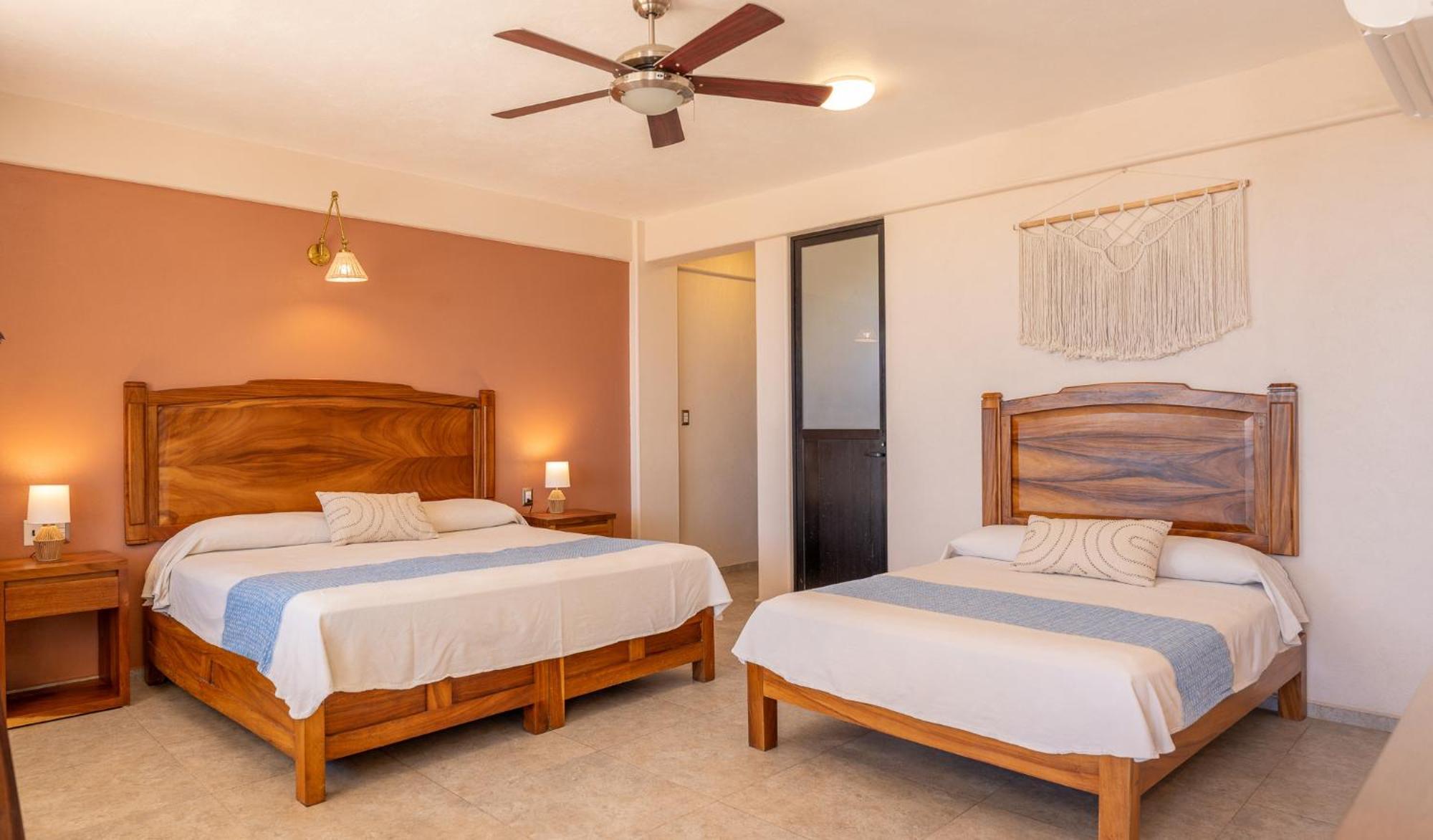 פוארטו אסקונדידו Hotel El Mirador מראה חיצוני תמונה