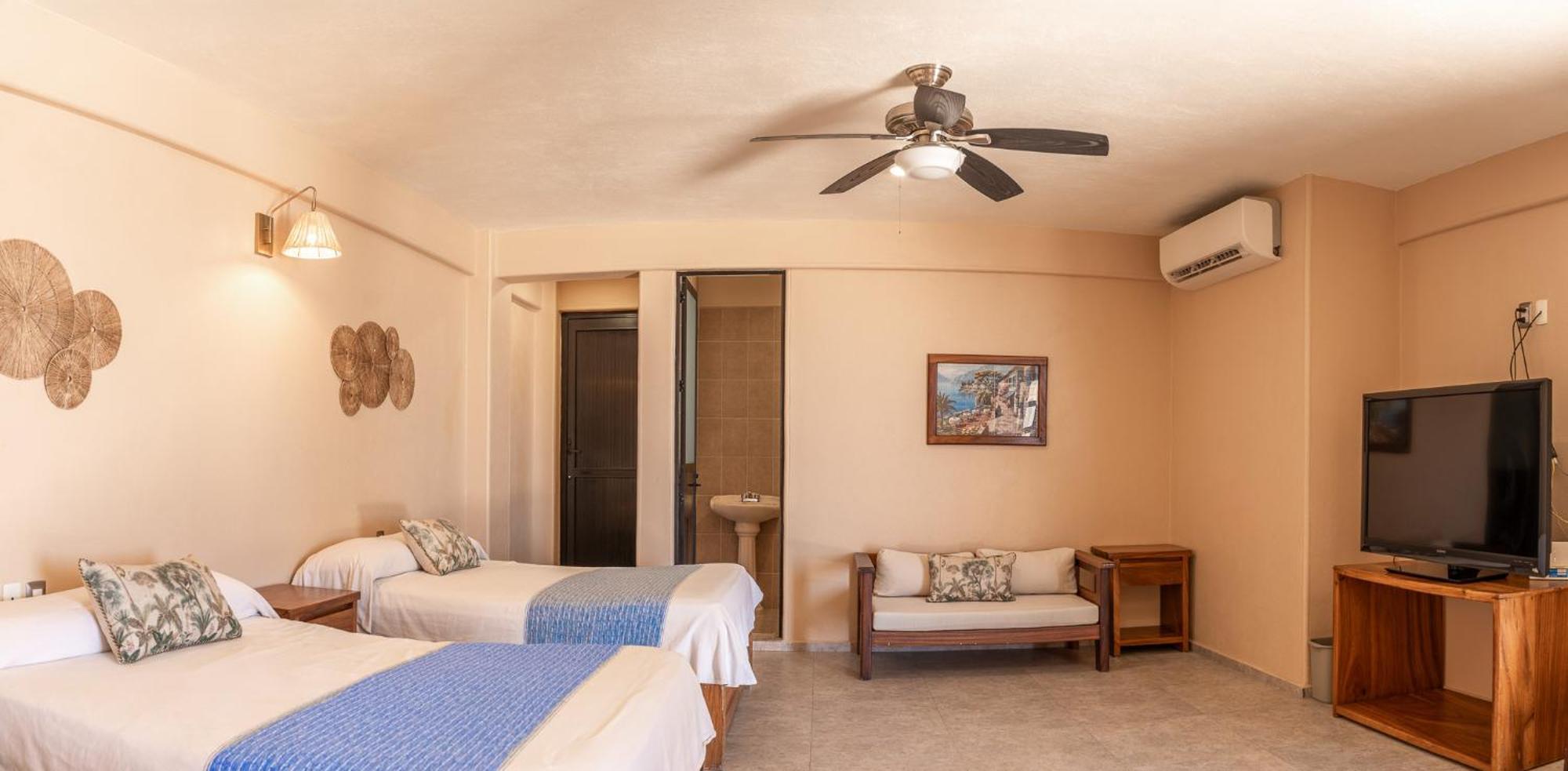 פוארטו אסקונדידו Hotel El Mirador מראה חיצוני תמונה